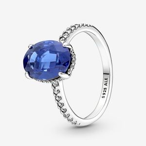 Pandora Sparkling Statement Halo Ring